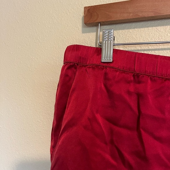 Cozy Earth Red Serenity Silk Classic Pajama Shorts XXL - Picture 6 of 12